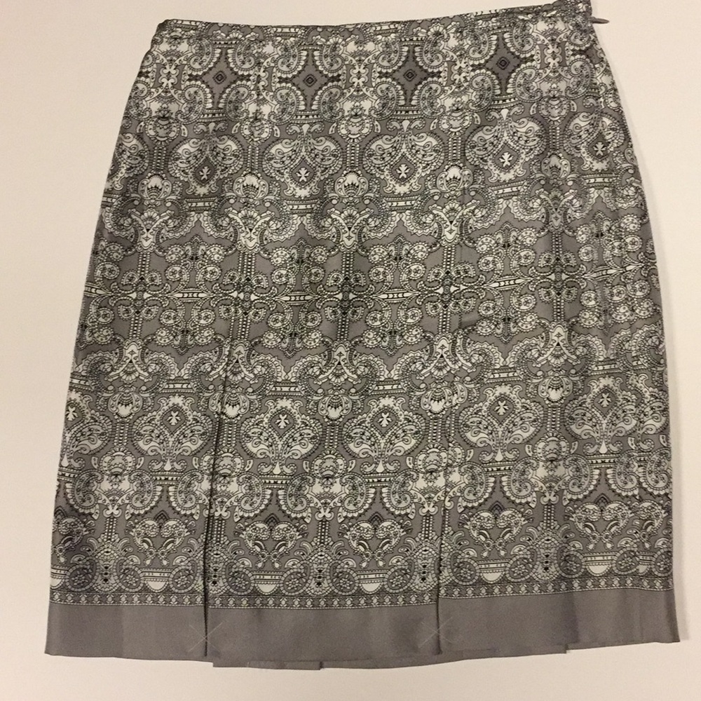 🎉SALE NEW Ann Taylor Loft Skirt 0 Petite
